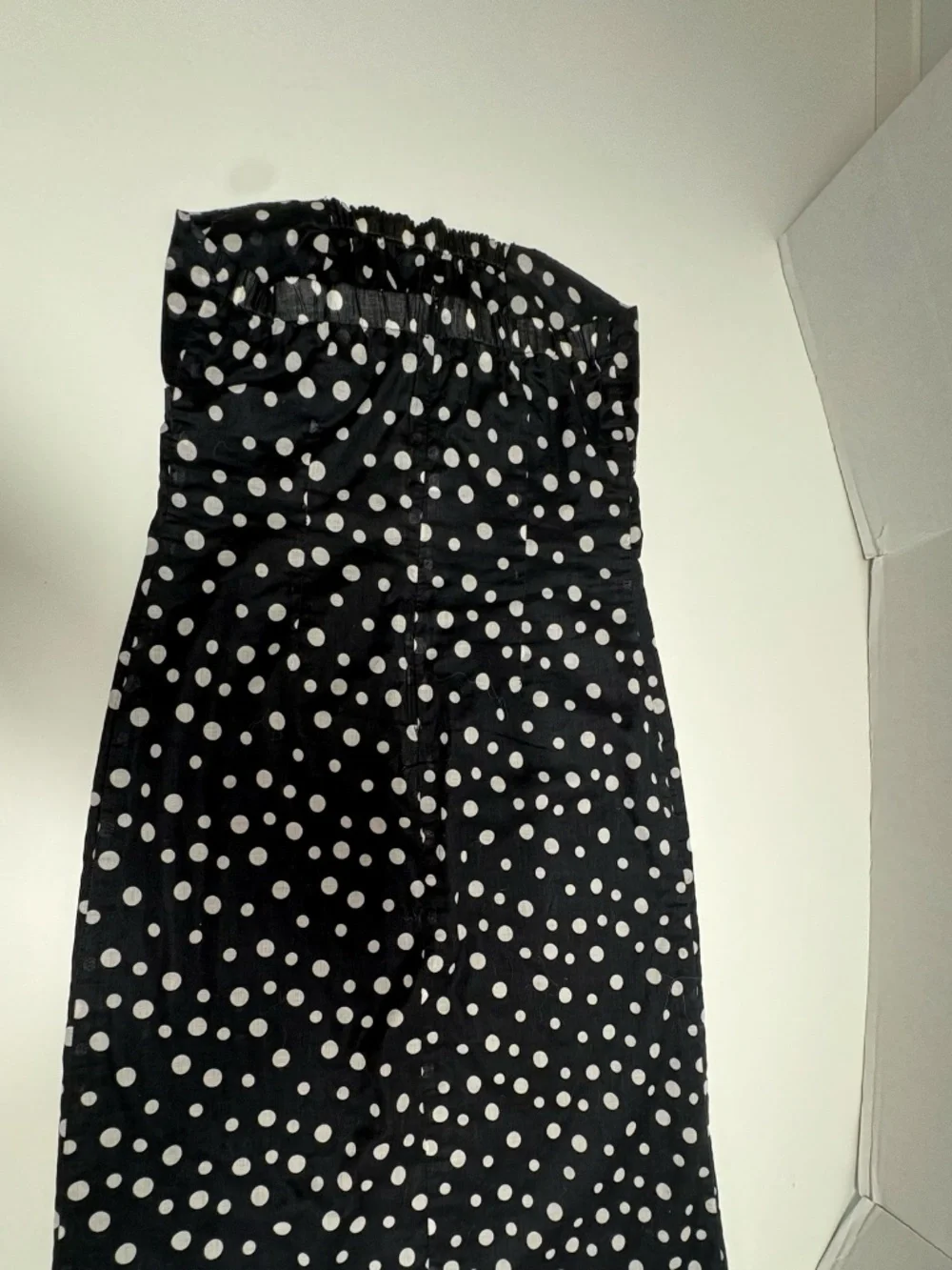 Jill Michelle Black Ad White Polka Dot Strapless Midi Dress - Size 8.